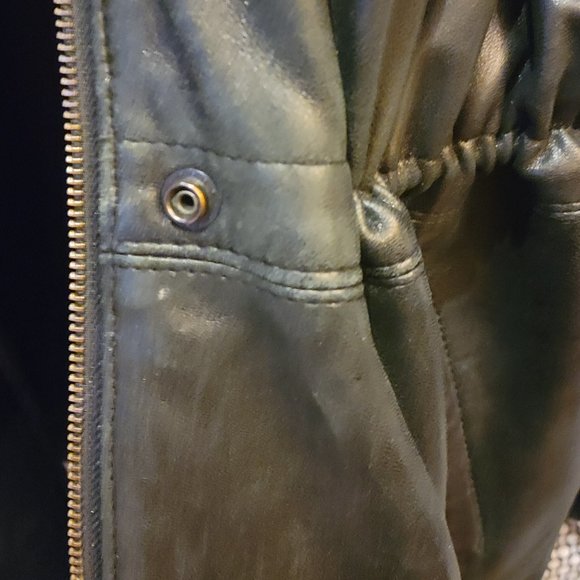 Di Capra International Lamb Leather Hooded Coat - Picture 11 of 16